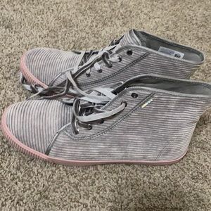 TOMS Camarillo Grey Corduroy Hightop Sneaker 7.5